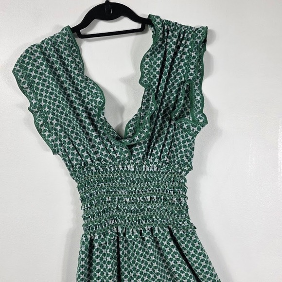 Max Studio Jumpsuit Womens Small Green Geometric Floral Smocked Wide Leg Ruffle - Picture 2 of 5